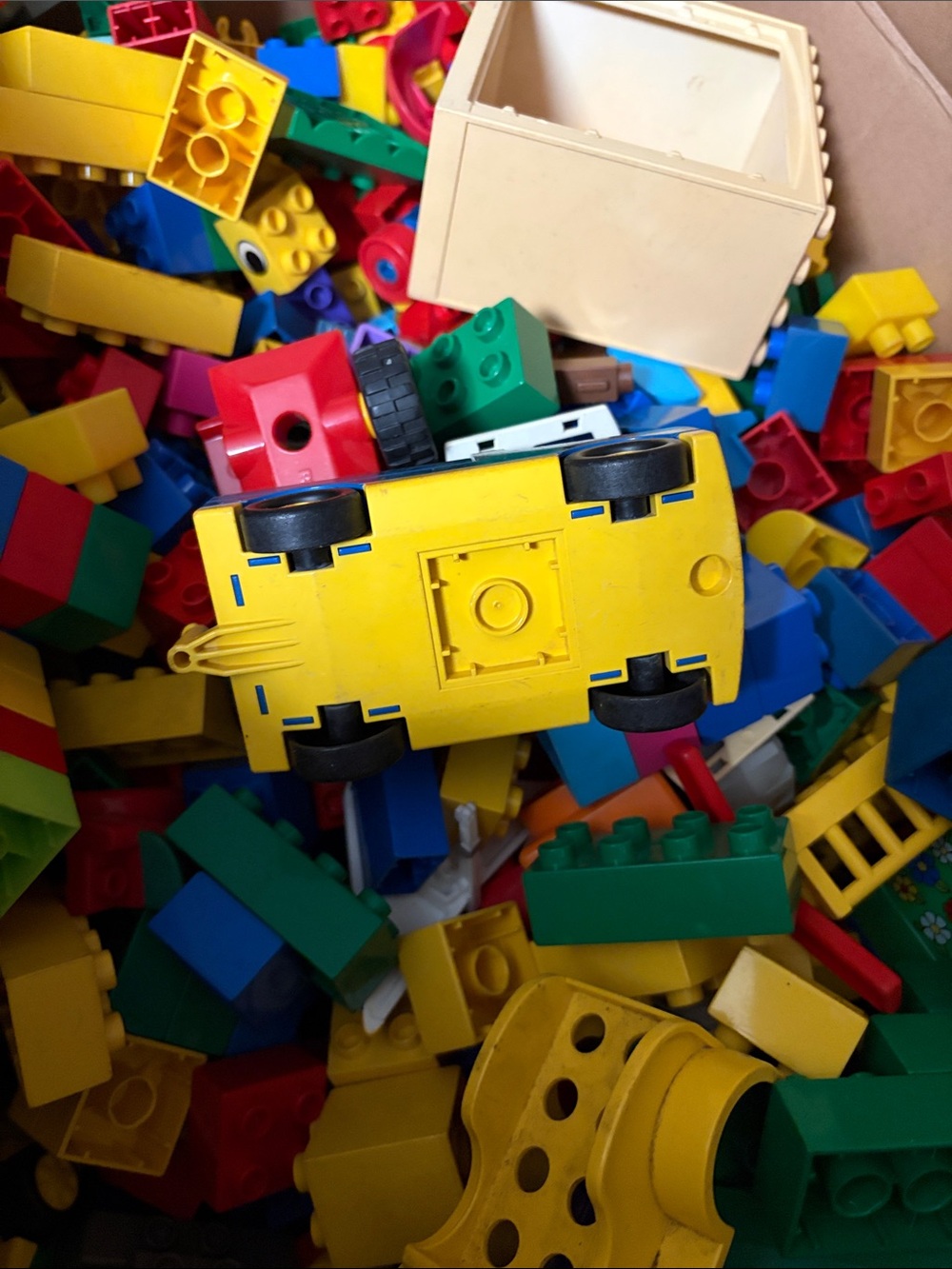 Classic Interlocking Building Blocks Set - Multicolor - Picture 4 of 9